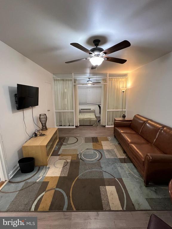 Photo - 2141 I St NW
