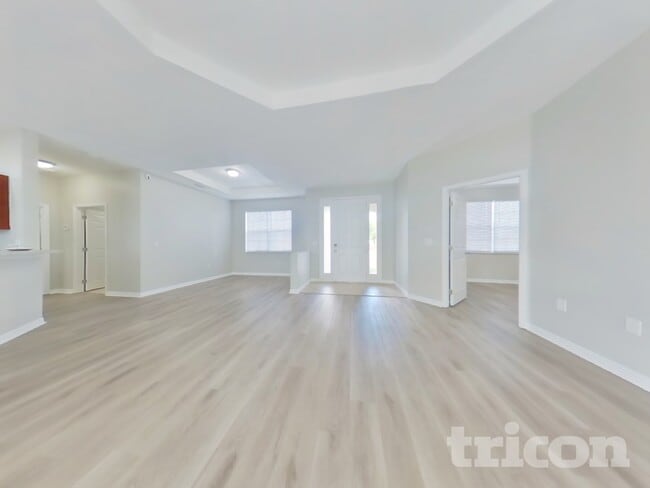 Photo - 3089 Tishman Ave