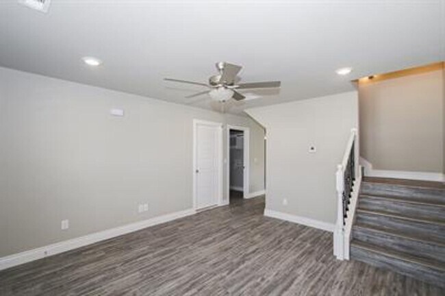 Photo - Awesome home with great location in Rogers