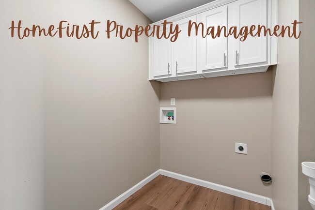 Photo - 704 Tower Dr