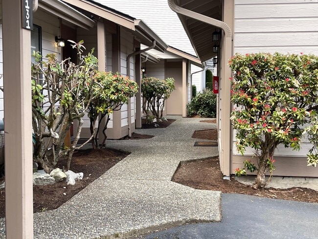 Photo - Charming 1-Bedroom Townhome in Hazel Grove... Unidad 7