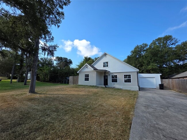 Photo - 10731 Hillside Dr