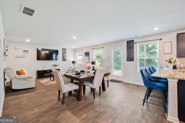 Photo - 191 Goodall Woods Dr
