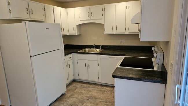Photo - 165 Alice St Unit 1