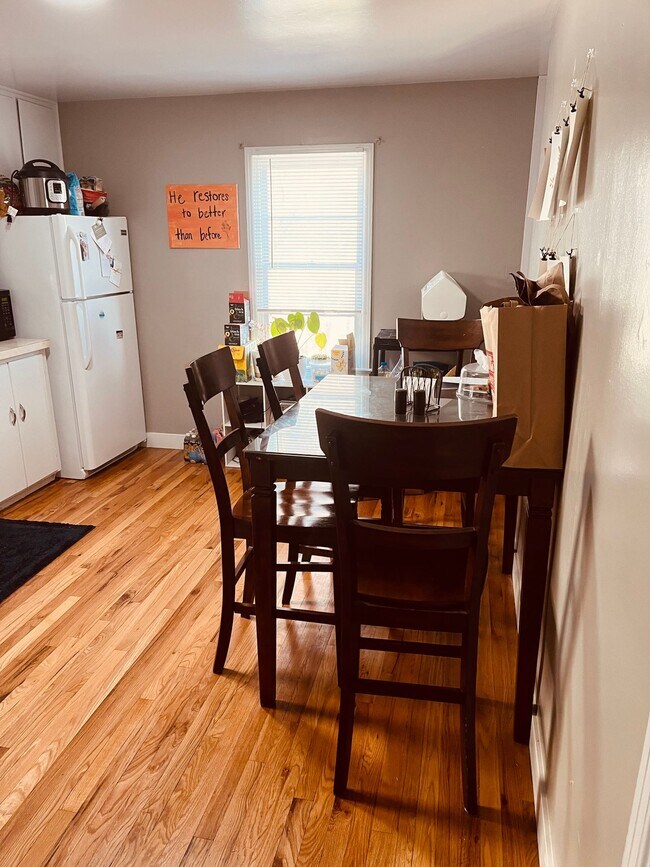 Photo - Beautifully Remodeled 2 Bedroom Apartment Across from UNC with In-Unit Laundry & A/C Unit 2120 10th Ave B