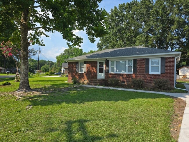 Photo - 300 Mary Scott Dr