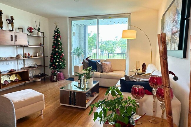 Building Photo - 4350 NW 107th Ave Unit 202-2