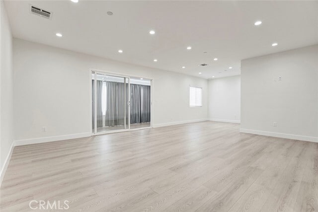 Photo - 13327 Strathern St