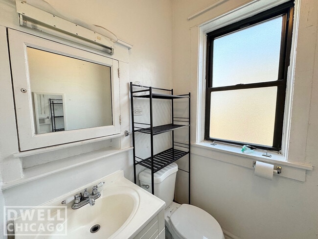 Photo - 2500 N Kedzie Blvd Unit 1B