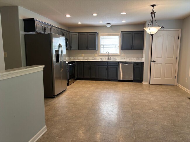 Photo - 1132 Chinook Cir