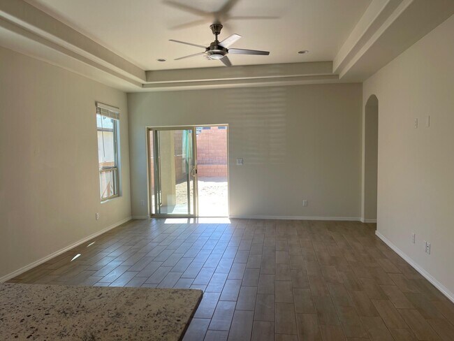 Photo - 5469 Osha Spg St