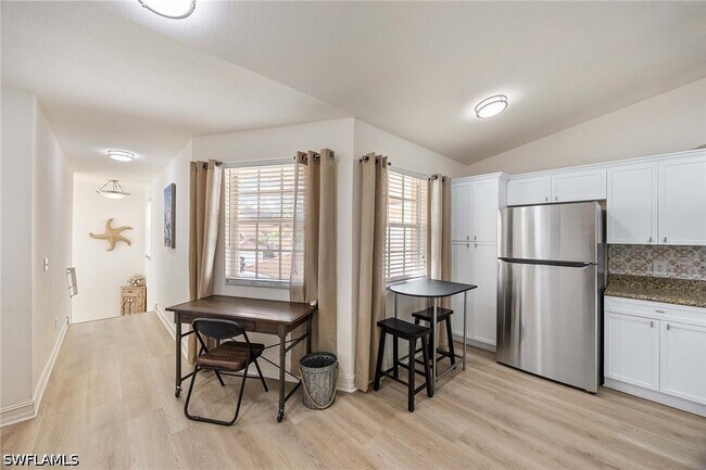 Photo - 640 Luisa Ln