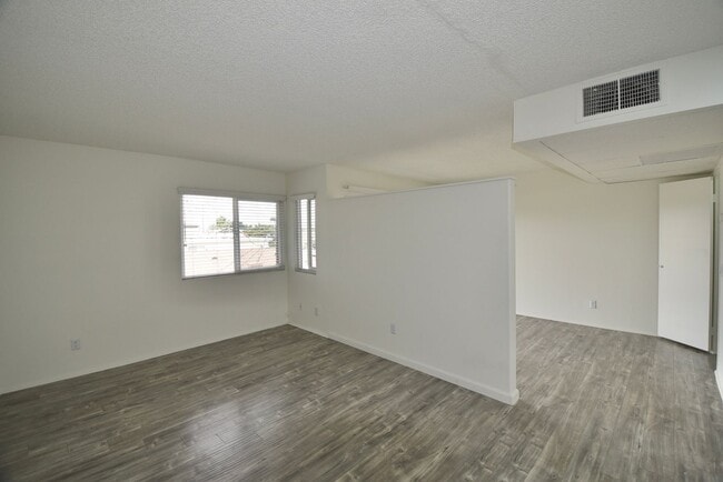 Photo - 13800 Sherman Way Unit 208
