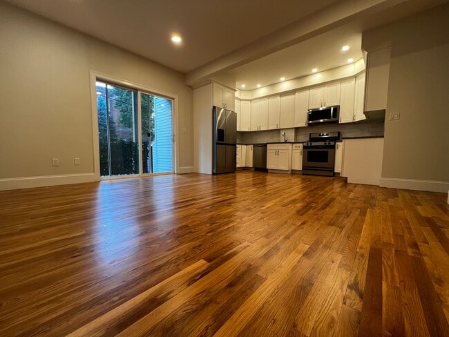 Photo - 172 N St Unit 1