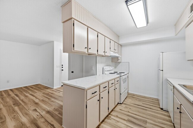 Photo - 801 W Gibson St Unit 209
