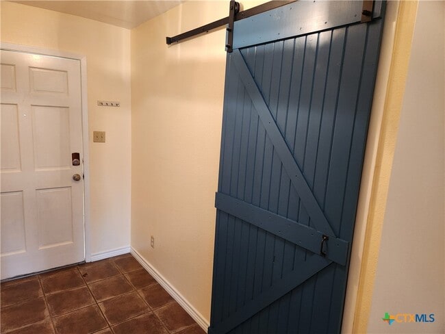 Photo - 1015 Old Mill Rd