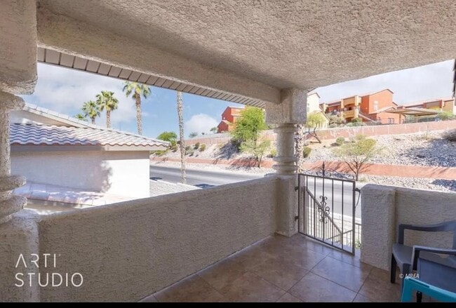 Building Photo - 459 Mesa Blvd Unit 202