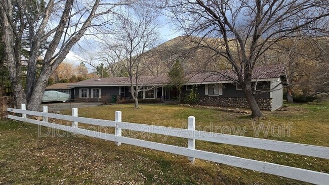 Building Photo - 22882 Carriage Dr