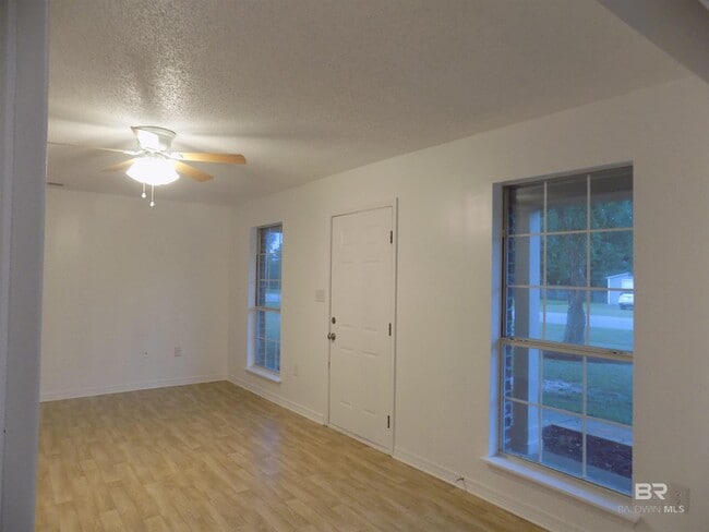 Photo - 23266 Wilson Dr