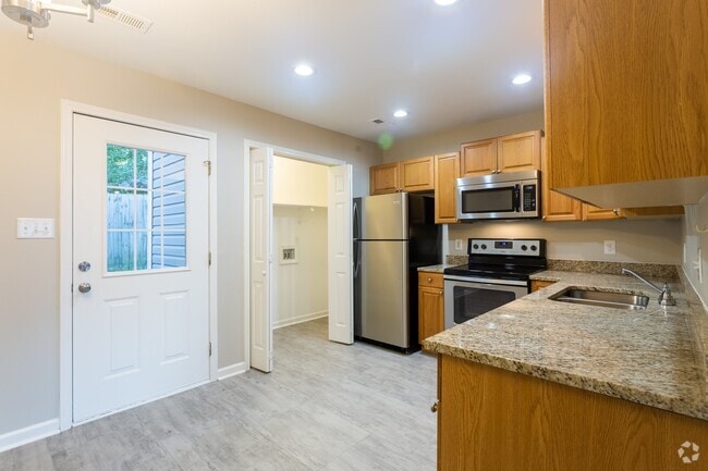 Building Photo - 220 Halo Dr Rental