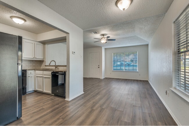 Photo - 1803 Cousins Ct