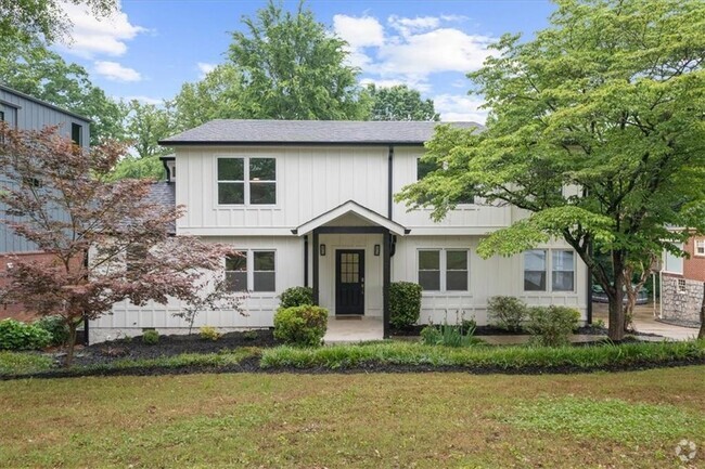 Building Photo - 146 Mt Paran Rd NE Rental