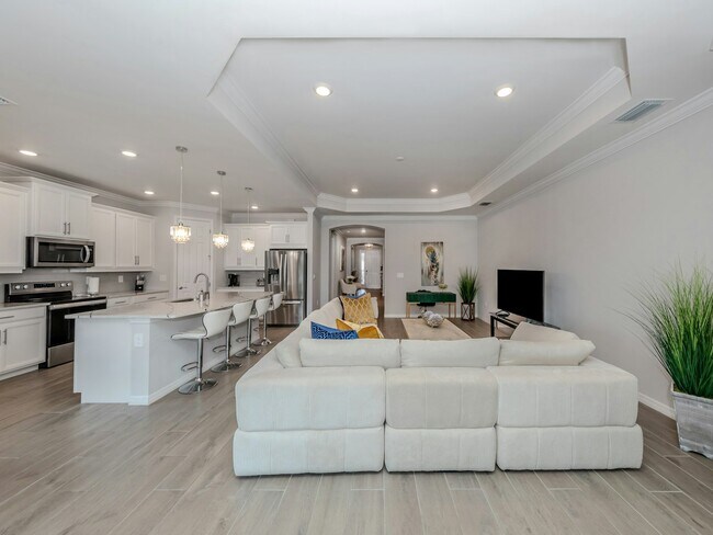 Photo - 544 Maraviya Blvd