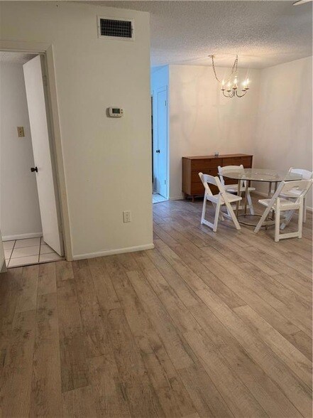 Photo - 725 Heavens Dr Unidad 3