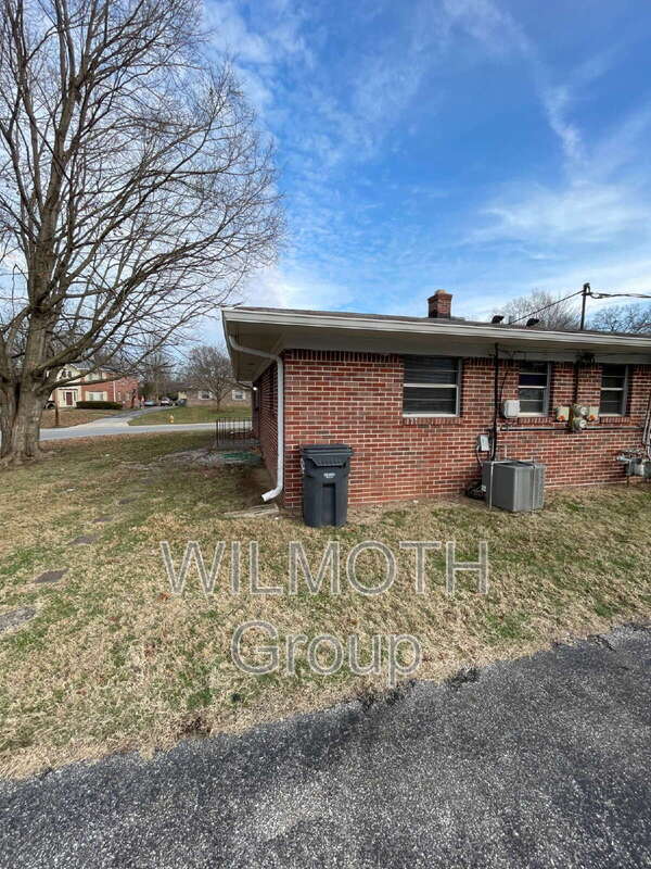 Photo - 622 Brewer Pl