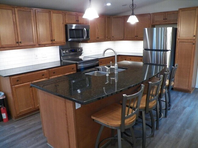 Photo - 2337 2nd New Hampshire Turnpike N