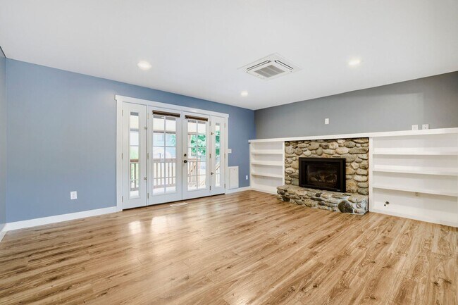 Photo - Beautiful Mother-in-Law Style Home in Everett, WA!