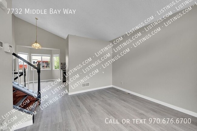 Photo - 7732 Middle Bay Way