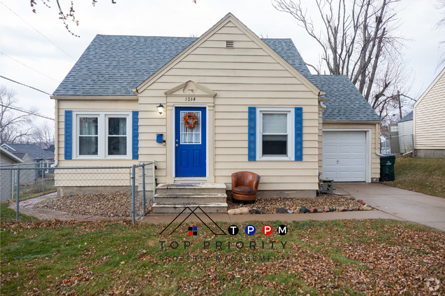 Building Photo - 3 Bedroom 1 Bathroom | Single Family Home ...