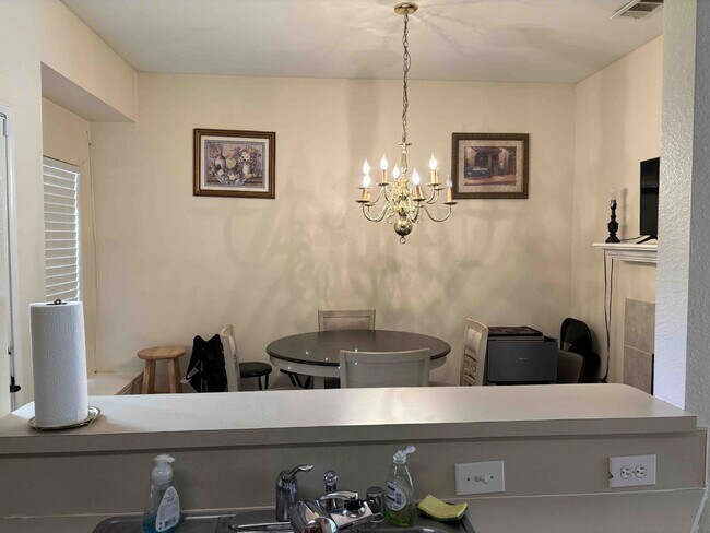 3944 Brandon Park Dr
