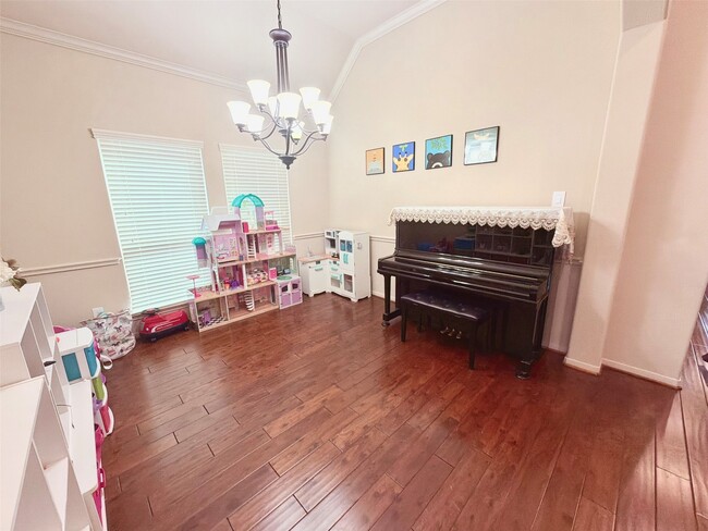 Photo - 29011 Powder Ridge Dr