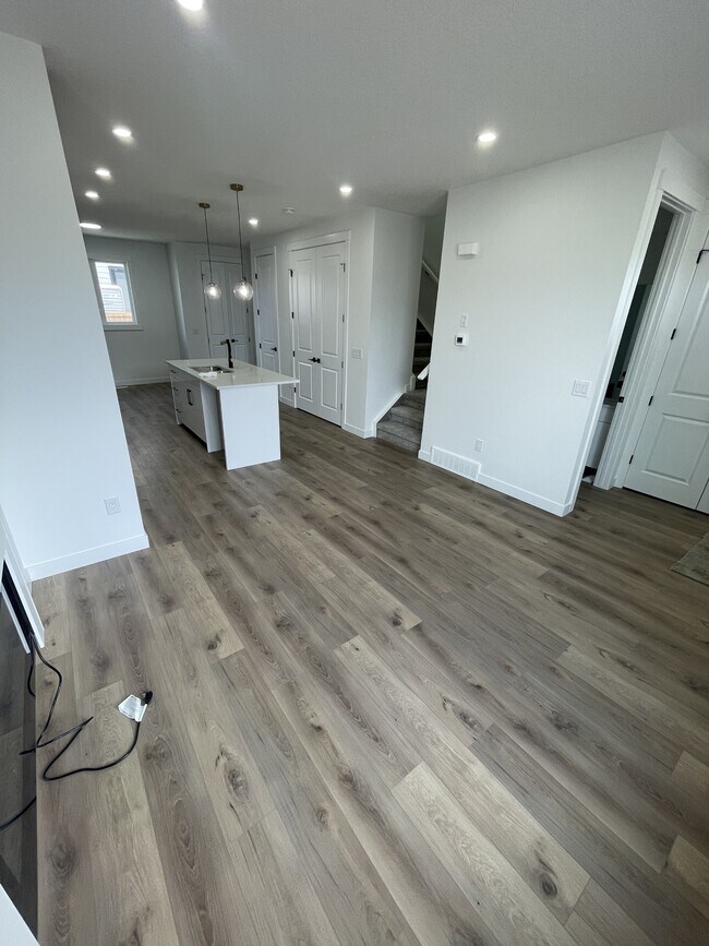 Photo - 4754-4783 83 St NW