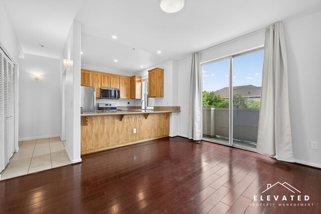 Photo - 1040 Campoy St