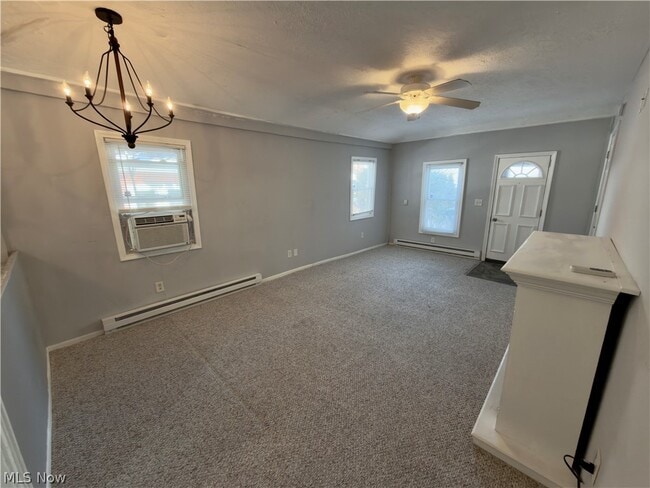 Photo - 142 1/2 Beaver Ct