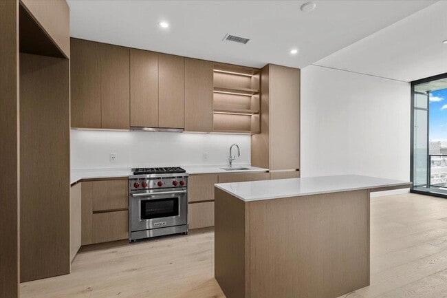 Photo - 610 Davis St Unit 1809