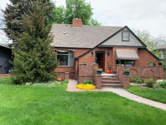 Photo - 1422 W Oak St Unit 1