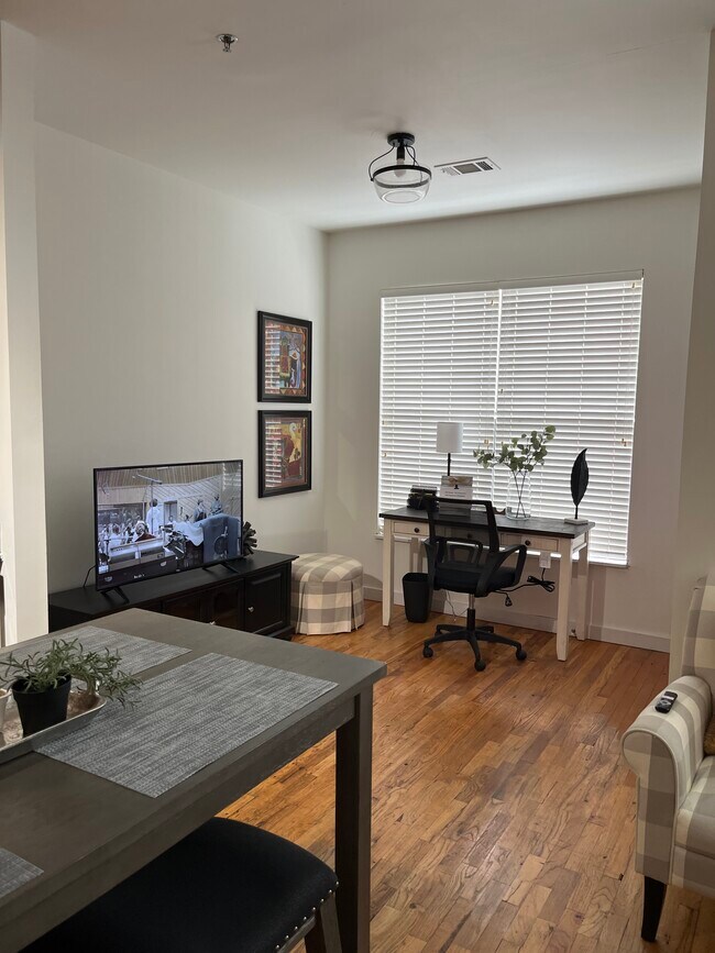Office area - 238 Walker St SW Unit 27