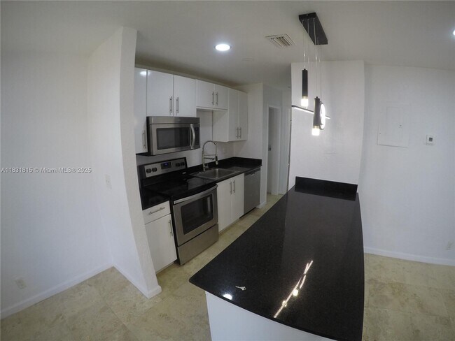 Photo - 1204 NE 5th Terrace Unidad 2