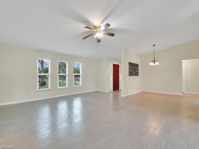 Photo - 260 12th St SE