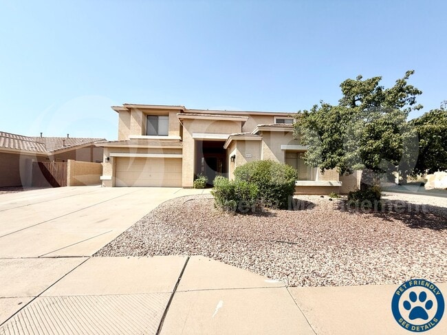 Building Photo - 9940 E Medina Ave