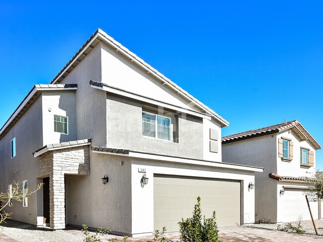 Photo - 582 Topiary Pk Ave