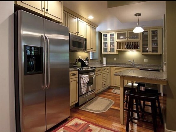 Building Photo - 1415 Commonwealth Ave Unit 304