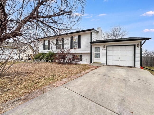 Photo - 17401 E Gunnison Pl