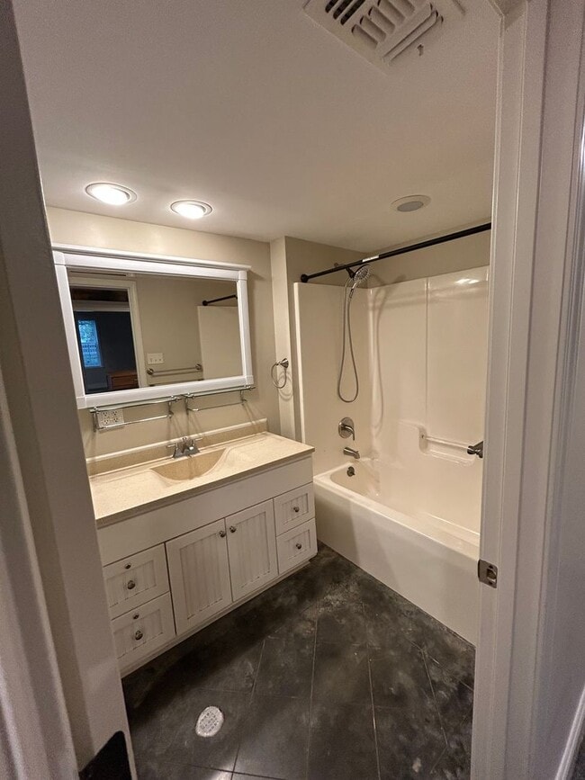 Photo - Beautiful apartment on parklike grounds Unit Apt #2, 1st fl