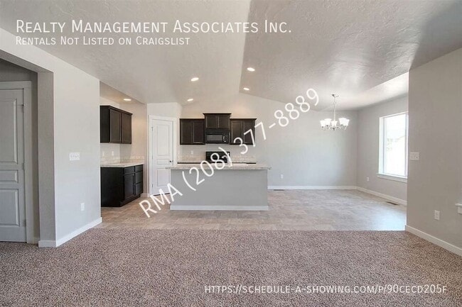 Photo - 5040 N Elmstone Ave
