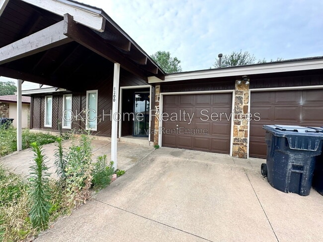 Photo - 8300 NW 86th St